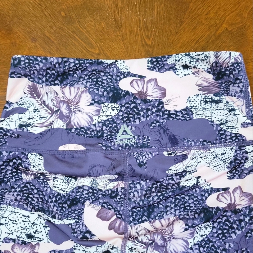 REEBOK WORK OUT LEGGINGS XS - Picture 3 of 4